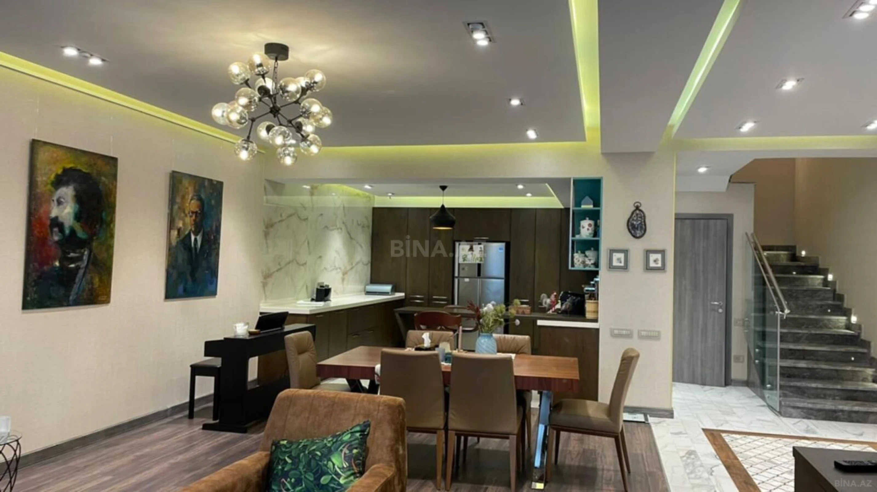 Kirayə verilir 5 otaqlı həyət evi 240 m²