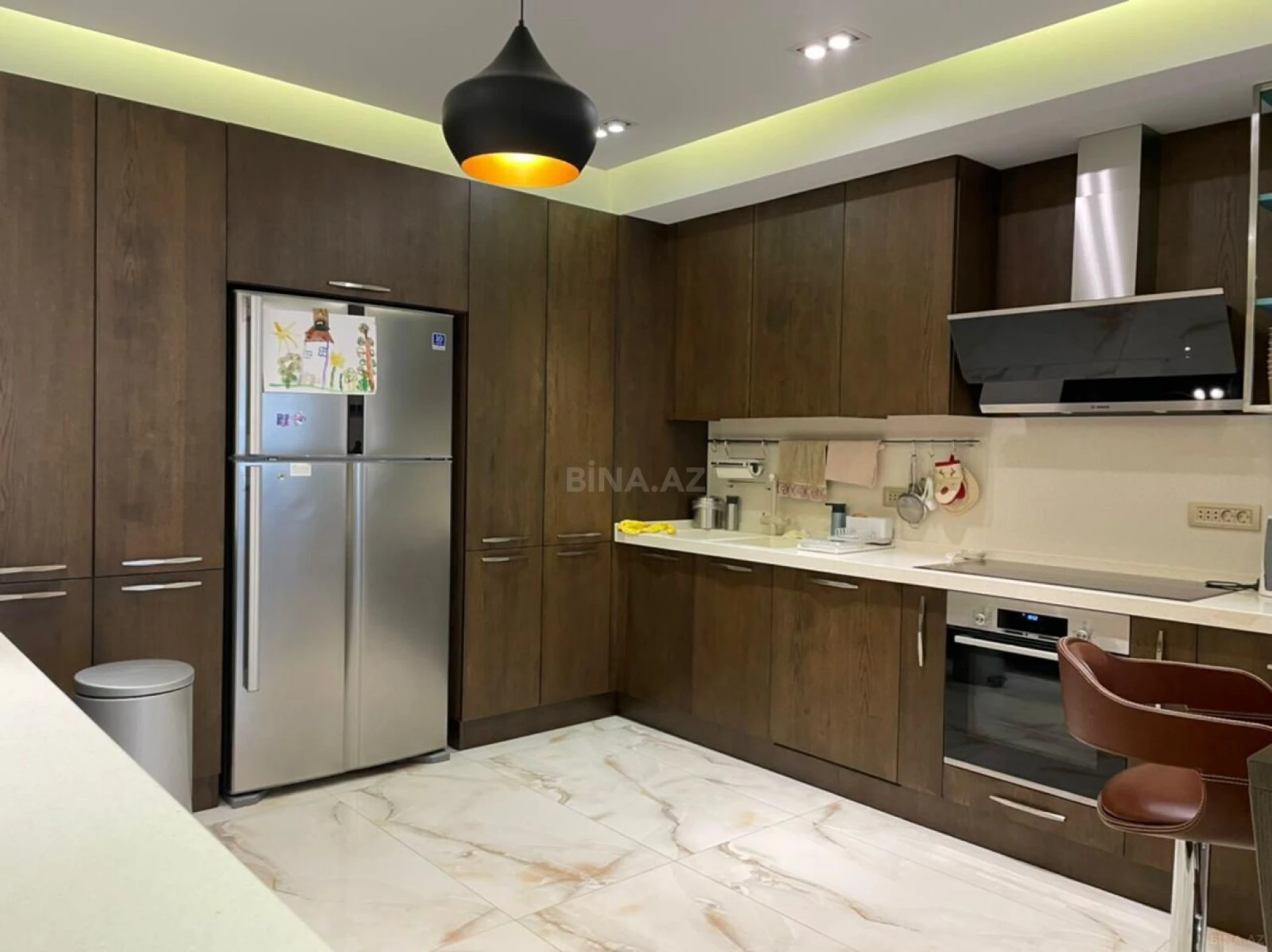 Kirayə verilir 5 otaqlı həyət evi 240 m²