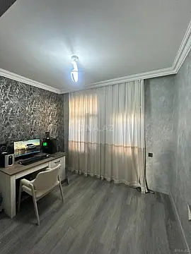 Satılır 4 otaqlı həyət evi 165 m²