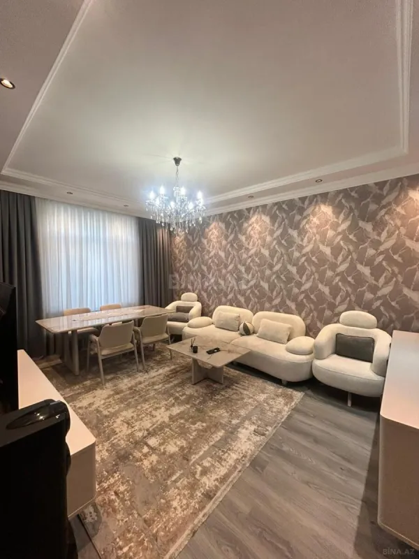 Satılır 4 otaqlı həyət evi 165 m²