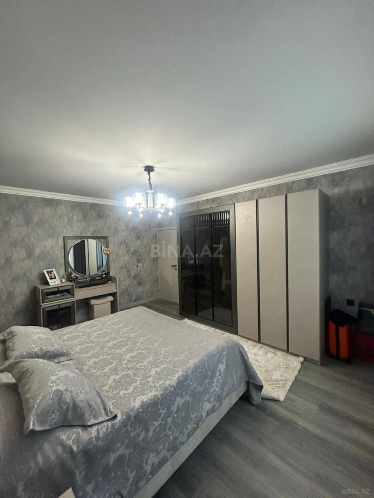 Satılır 4 otaqlı həyət evi 165 m²