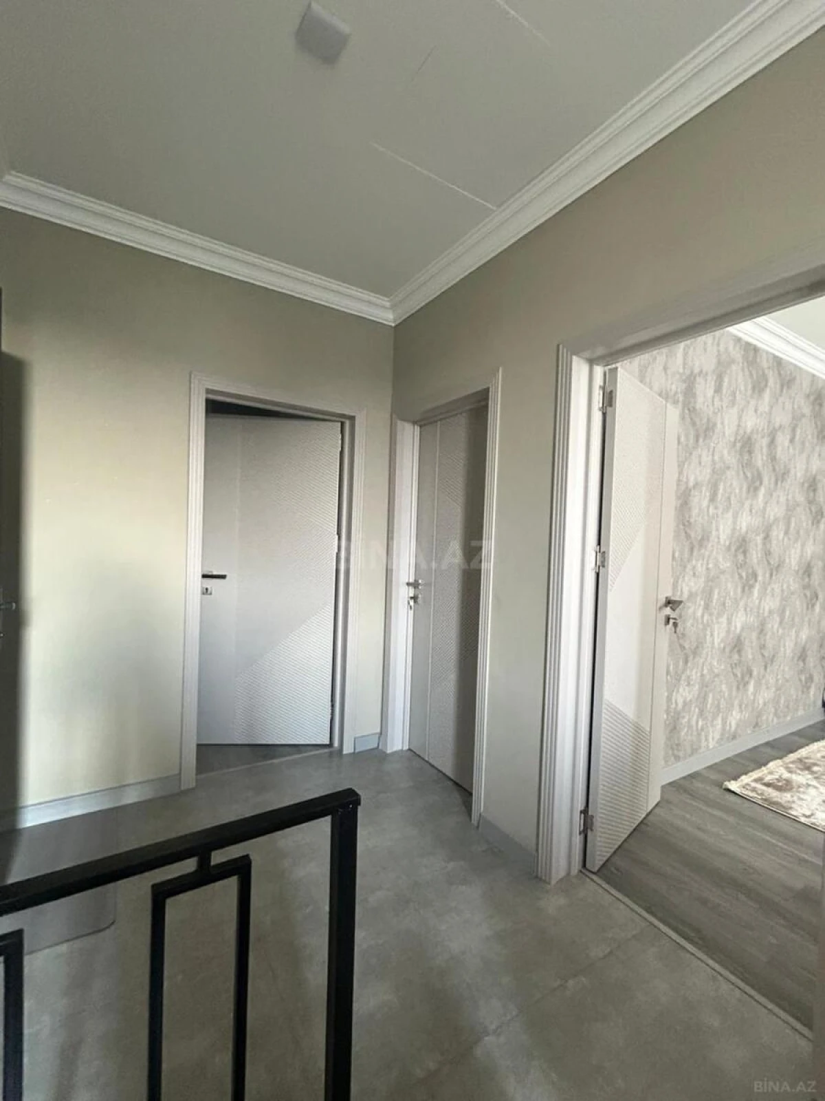 Satılır 4 otaqlı həyət evi 165 m²