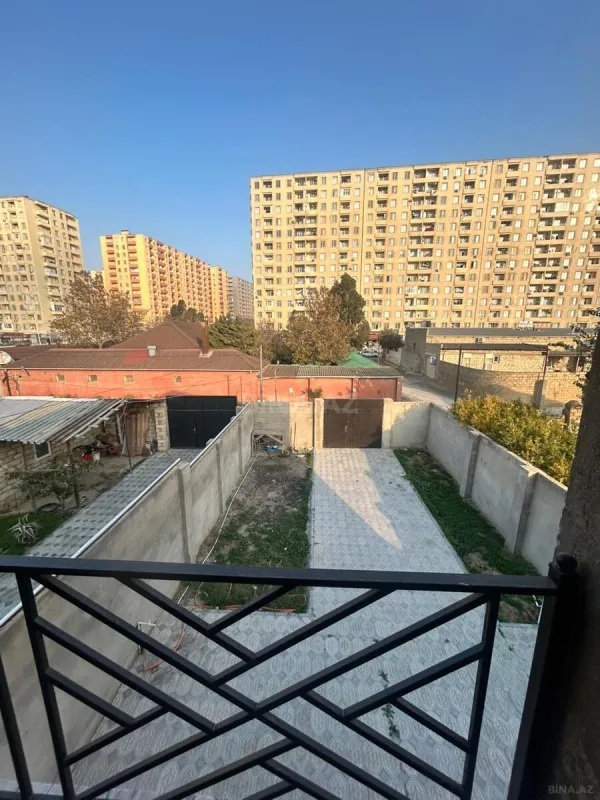 Satılır 4 otaqlı həyət evi 165 m²