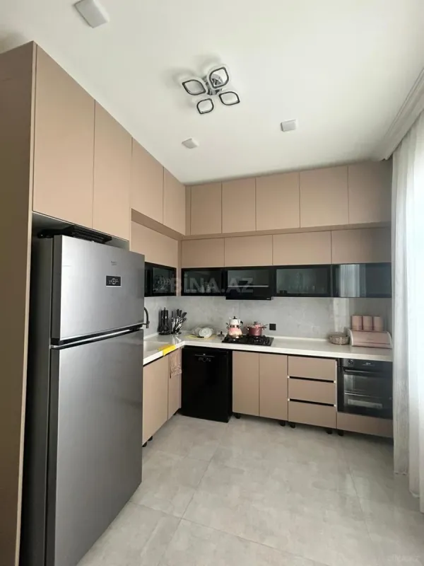 Satılır 4 otaqlı həyət evi 165 m²