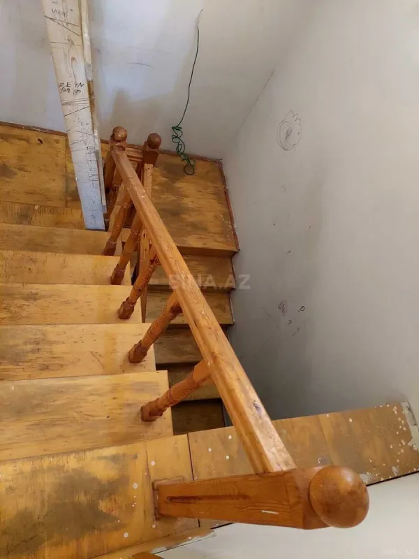 Satılır 6 otaqlı həyət evi 320 m²