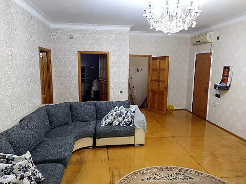 Satılır 6 otaqlı həyət evi 320 m²