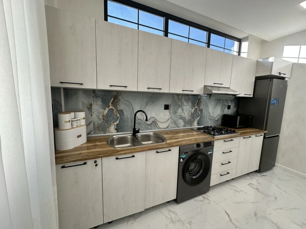 Satılır 3 otaqlı həyət evi 150 m²