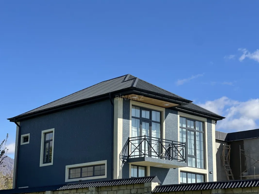 Satılır 3 otaqlı həyət evi 150 m²