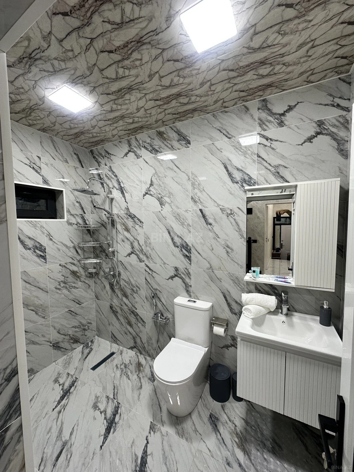 Satılır 3 otaqlı həyət evi 150 m²