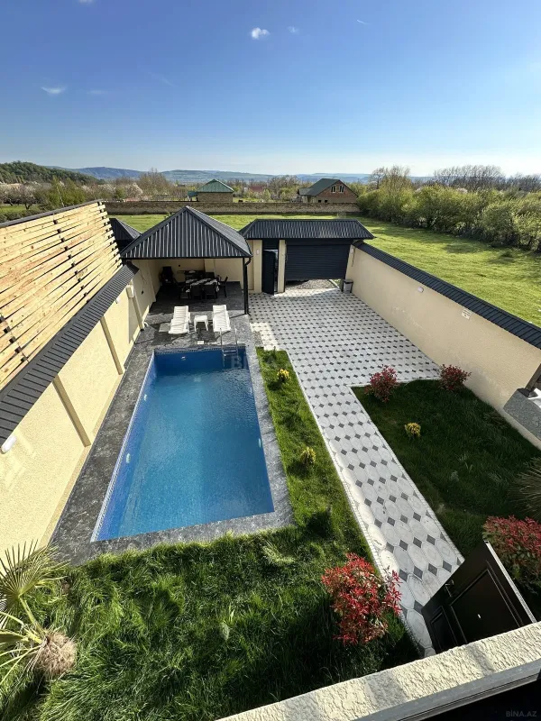 Satılır 3 otaqlı həyət evi 150 m²