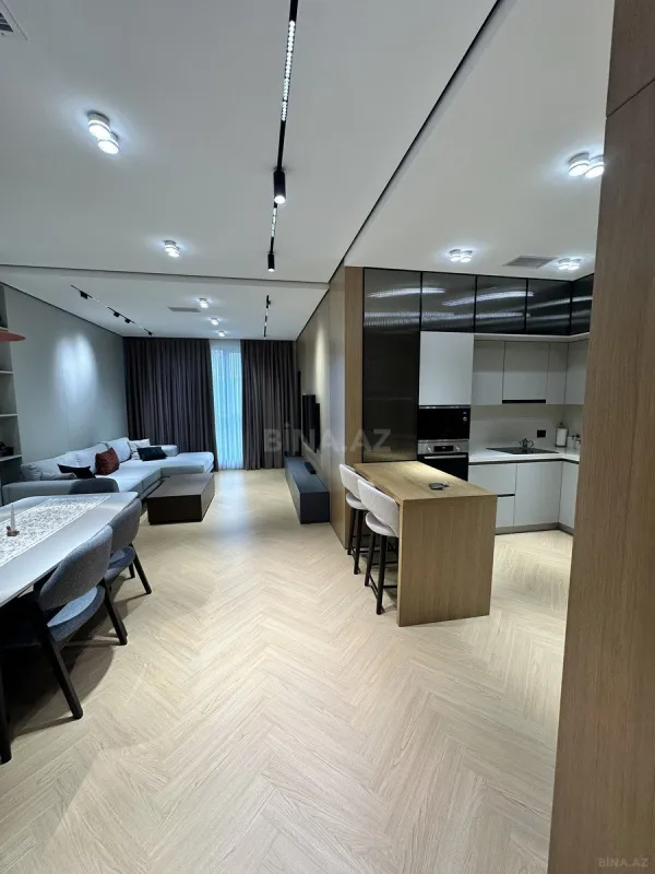 Satılır 3 otaqlı mənzil 128 m²