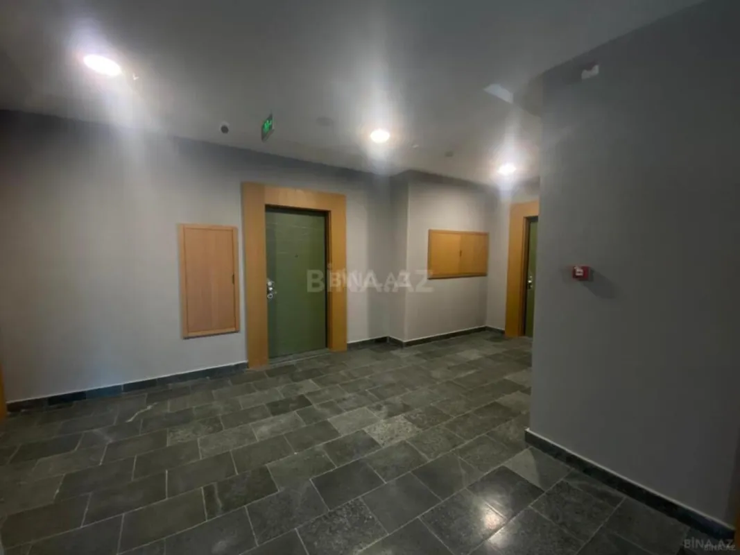 Satılır 3 otaqlı mənzil 128 m²