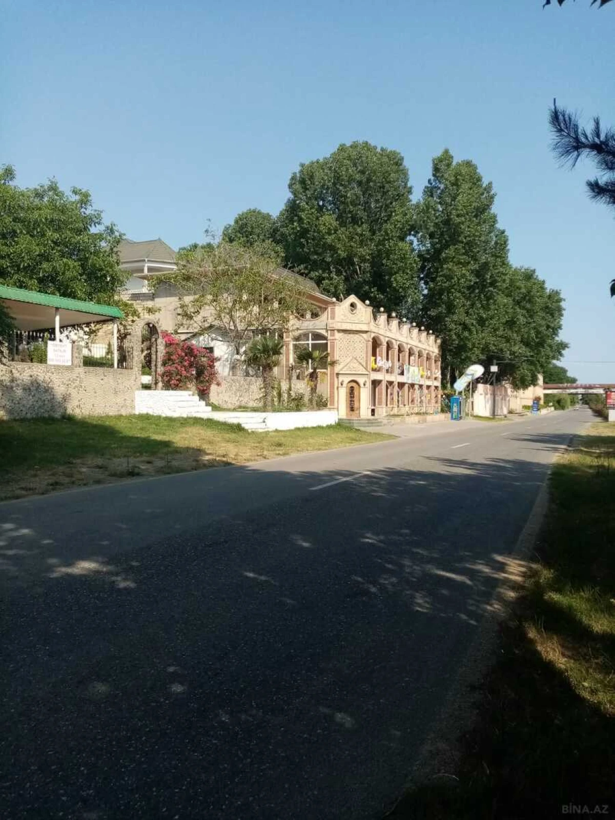 Satılır obyekt 300 m²