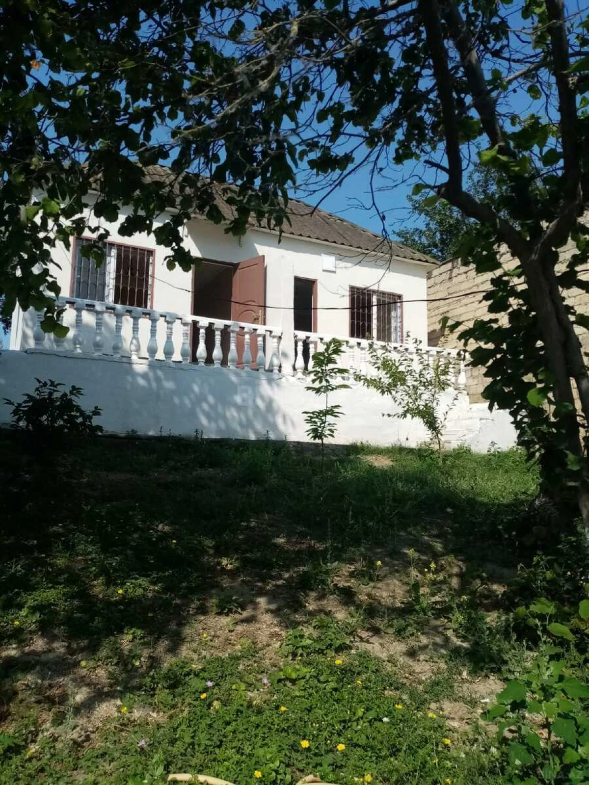 Satılır obyekt 300 m²