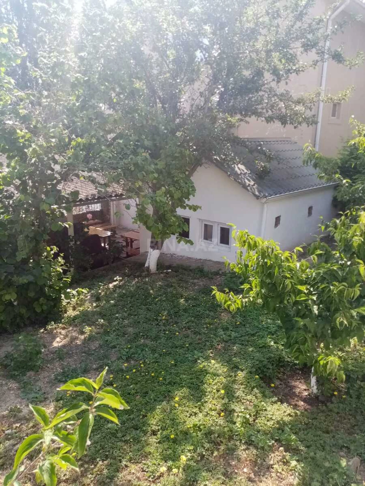 Satılır obyekt 300 m²