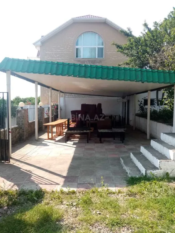 Satılır obyekt 300 m²