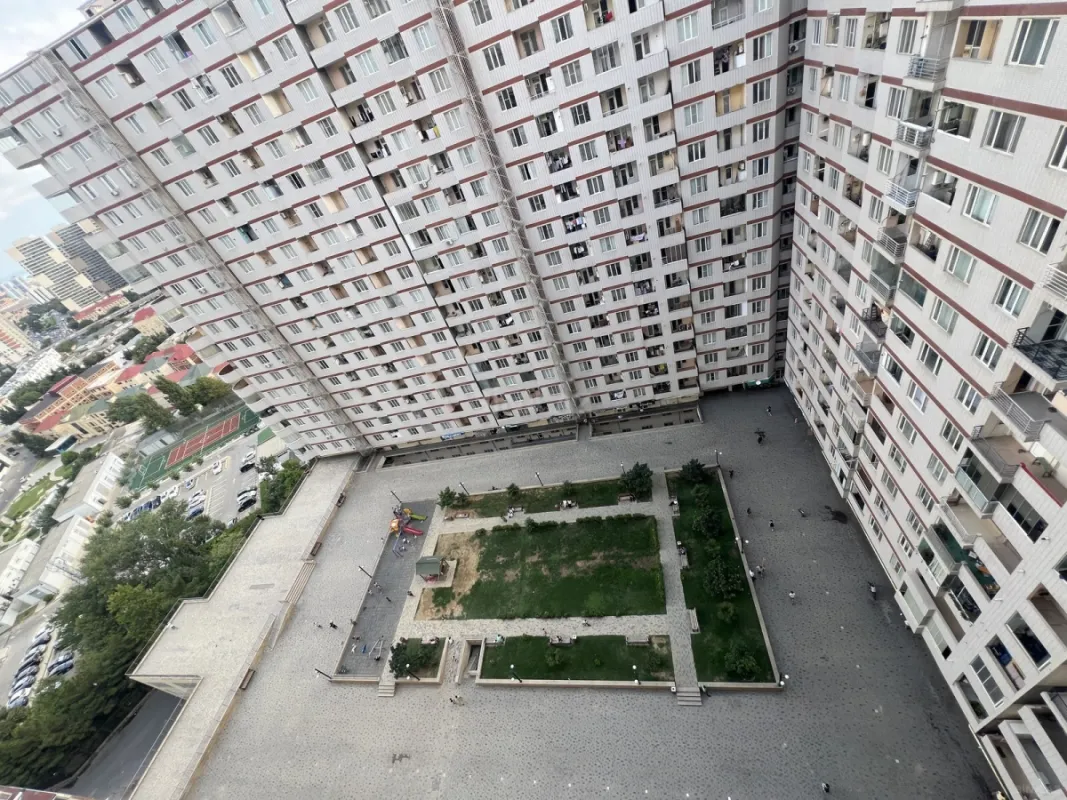 Kirayə verilir 2 otaqlı mənzil 60 m²