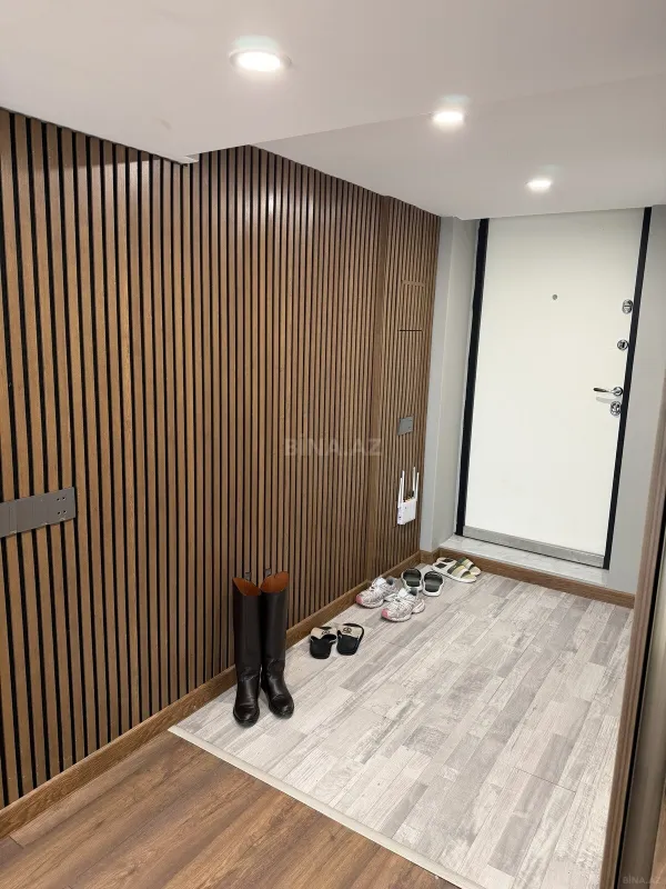 Satılır 1 otaqlı mənzil 70.2 m²