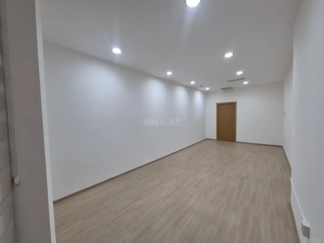 Kirayə verilir obyekt 255 m²