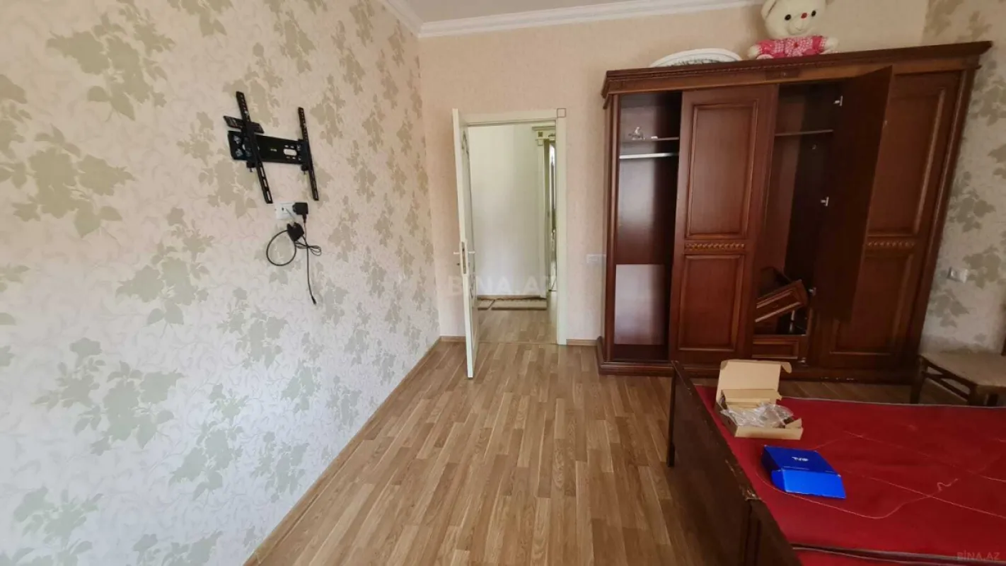 Kirayə verilir 2 otaqlı mənzil 60 m²