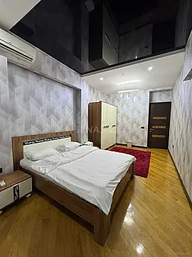 Kirayə verilir 3 otaqlı mənzil 150 m²