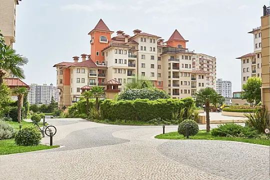 Kirayə verilir 4 otaqlı mənzil 240 m²