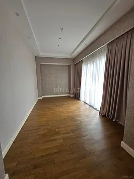 Kirayə verilir 4 otaqlı mənzil 240 m²