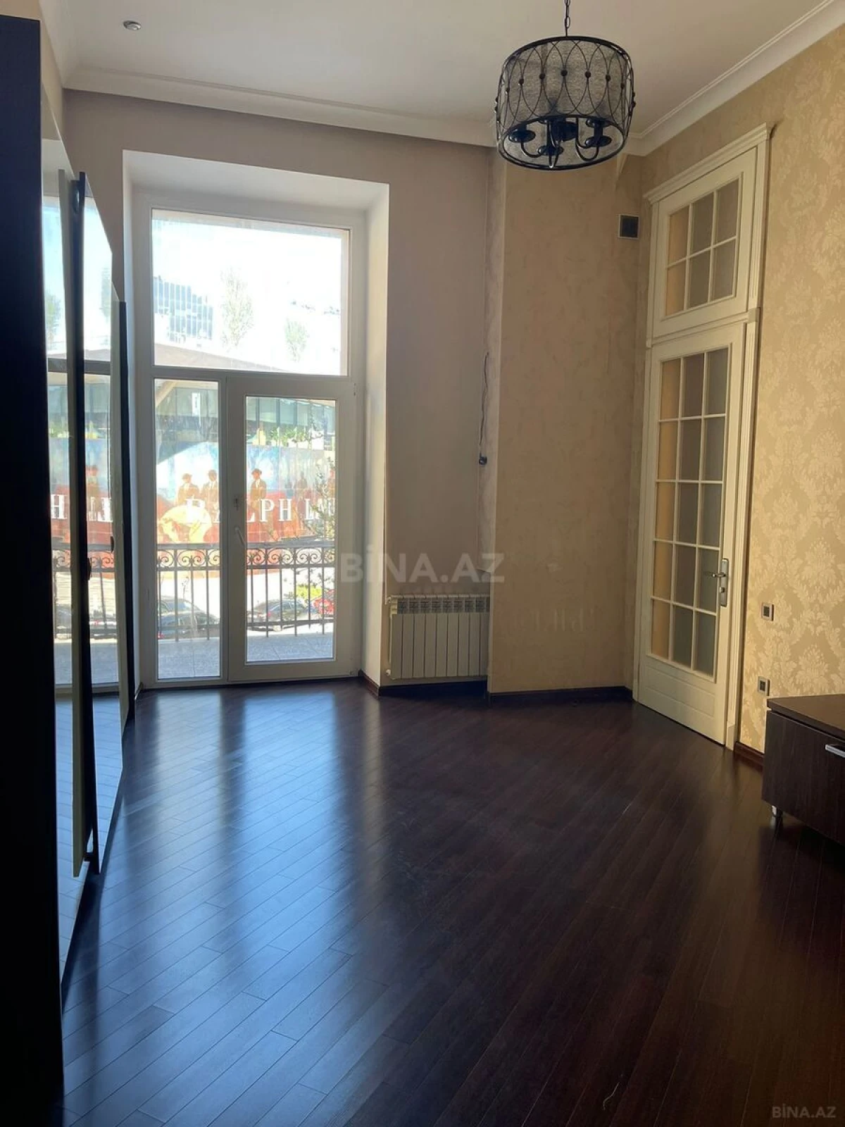 Kirayə verilir 4 otaqlı mənzil 110 m²