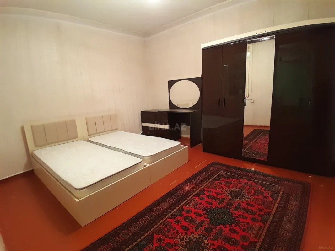 Satılır 4 otaqlı həyət evi 100 m²