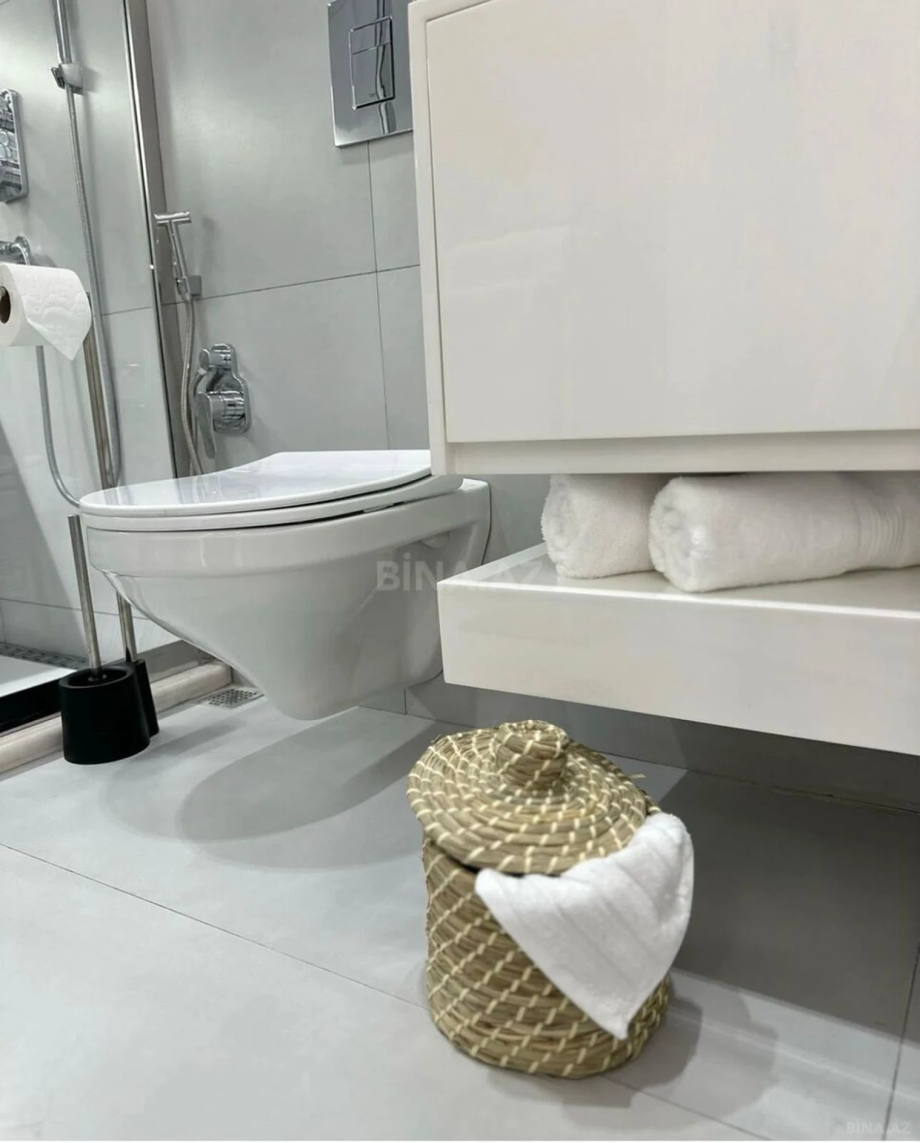 Kirayə verilir 2 otaqlı mənzil 60 m²