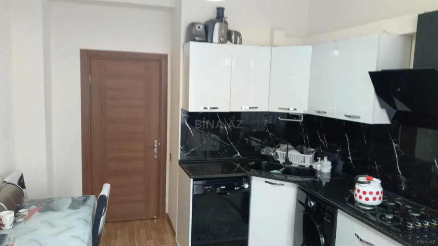 Satılır 3 otaqlı mənzil 106 m²