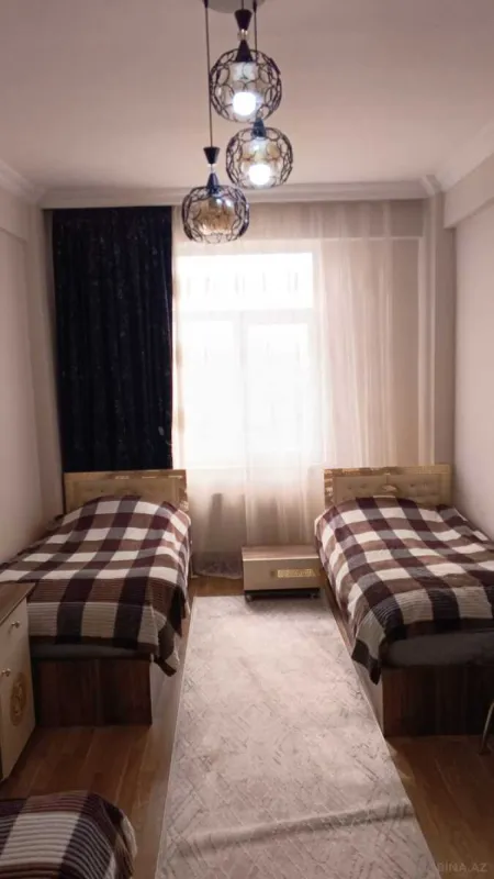 Satılır 3 otaqlı mənzil 106 m²