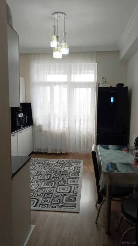 Satılır 3 otaqlı mənzil 106 m²