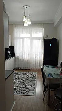 Satılır 3 otaqlı mənzil 106 m²