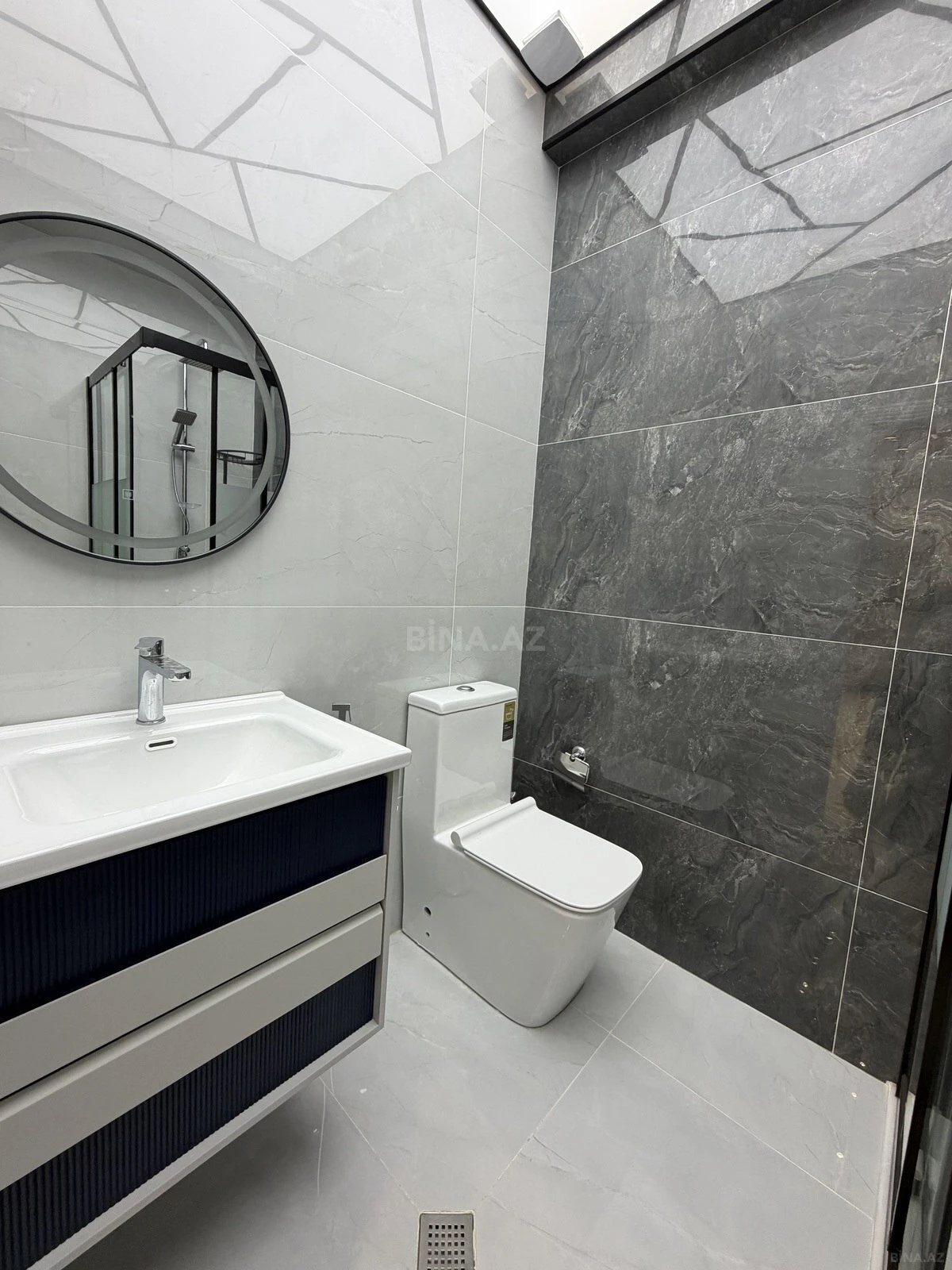 Satılır 2 otaqlı mənzil 55 m²