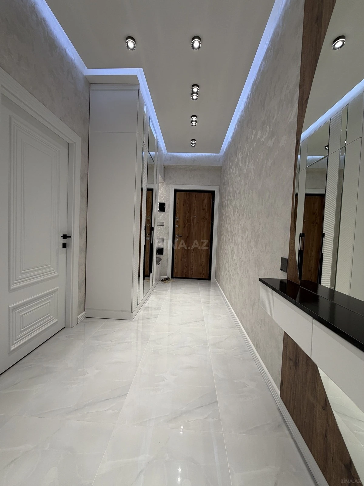 Satılır 2 otaqlı mənzil 55 m²