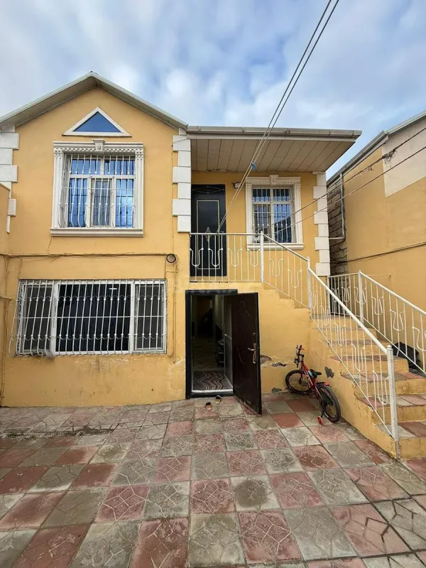 Satılır 4 otaqlı həyət evi 110 m²