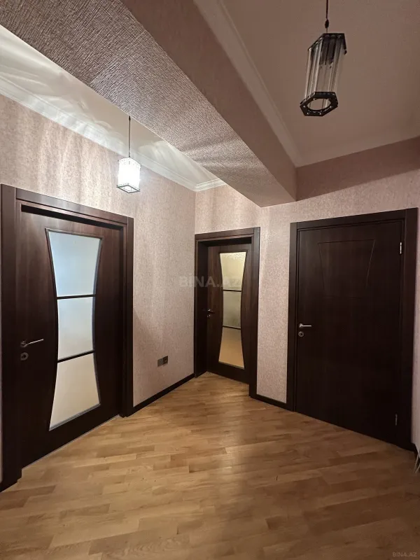 Satılır 2 otaqlı mənzil 61 m²