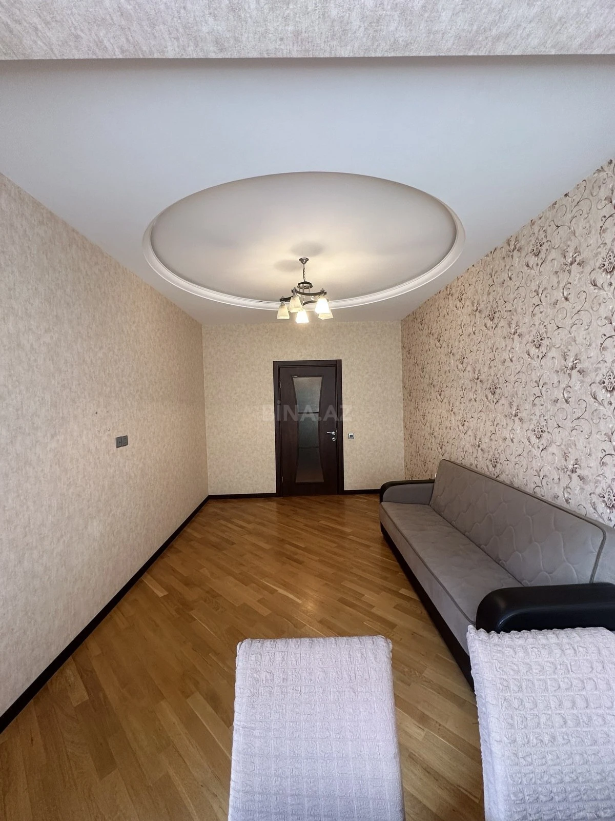 Satılır 2 otaqlı mənzil 61 m²