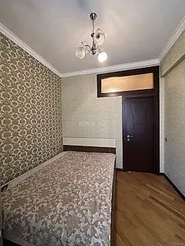 Satılır 2 otaqlı mənzil 61 m²