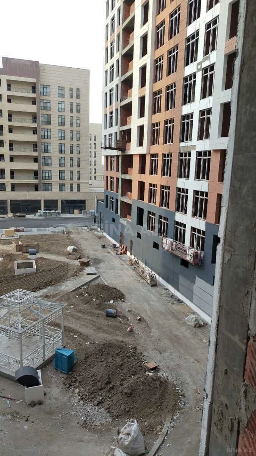 Satılır 2 otaqlı mənzil 58 m²