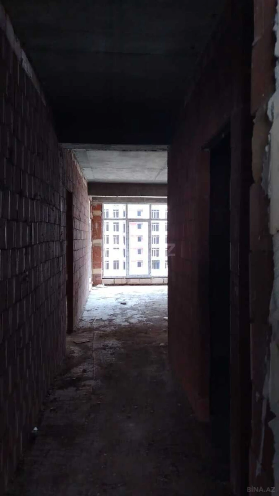 Satılır 2 otaqlı mənzil 58 m²