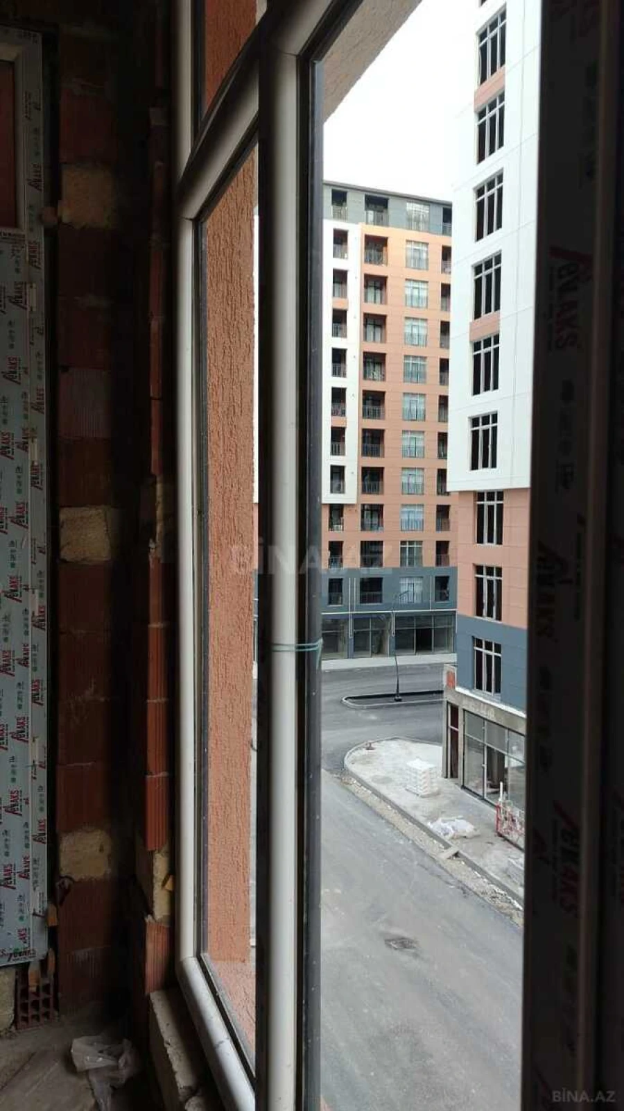 Satılır 2 otaqlı mənzil 58 m²