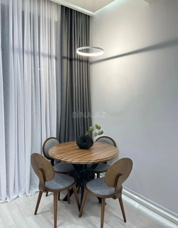 Kirayə verilir 2 otaqlı mənzil 55 m²