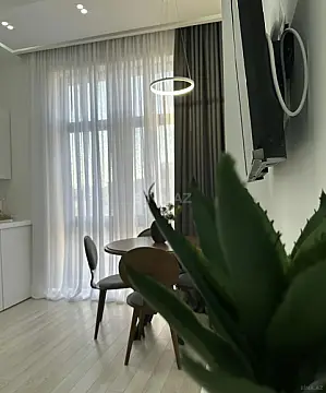 Kirayə verilir 2 otaqlı mənzil 55 m²