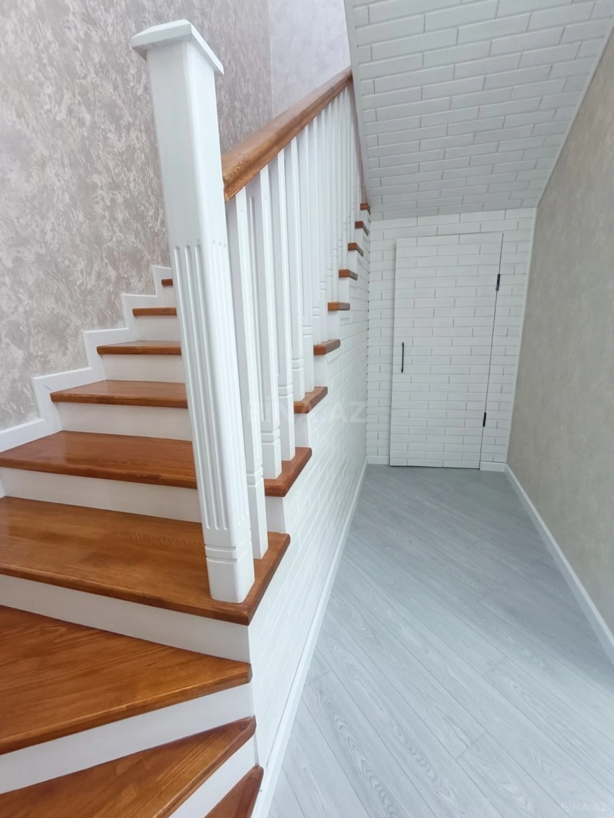 Satılır 5 otaqlı həyət evi 150 m²