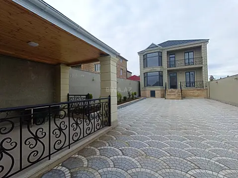 Satılır 5 otaqlı həyət evi 150 m²