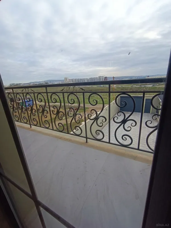 Satılır 5 otaqlı həyət evi 150 m²