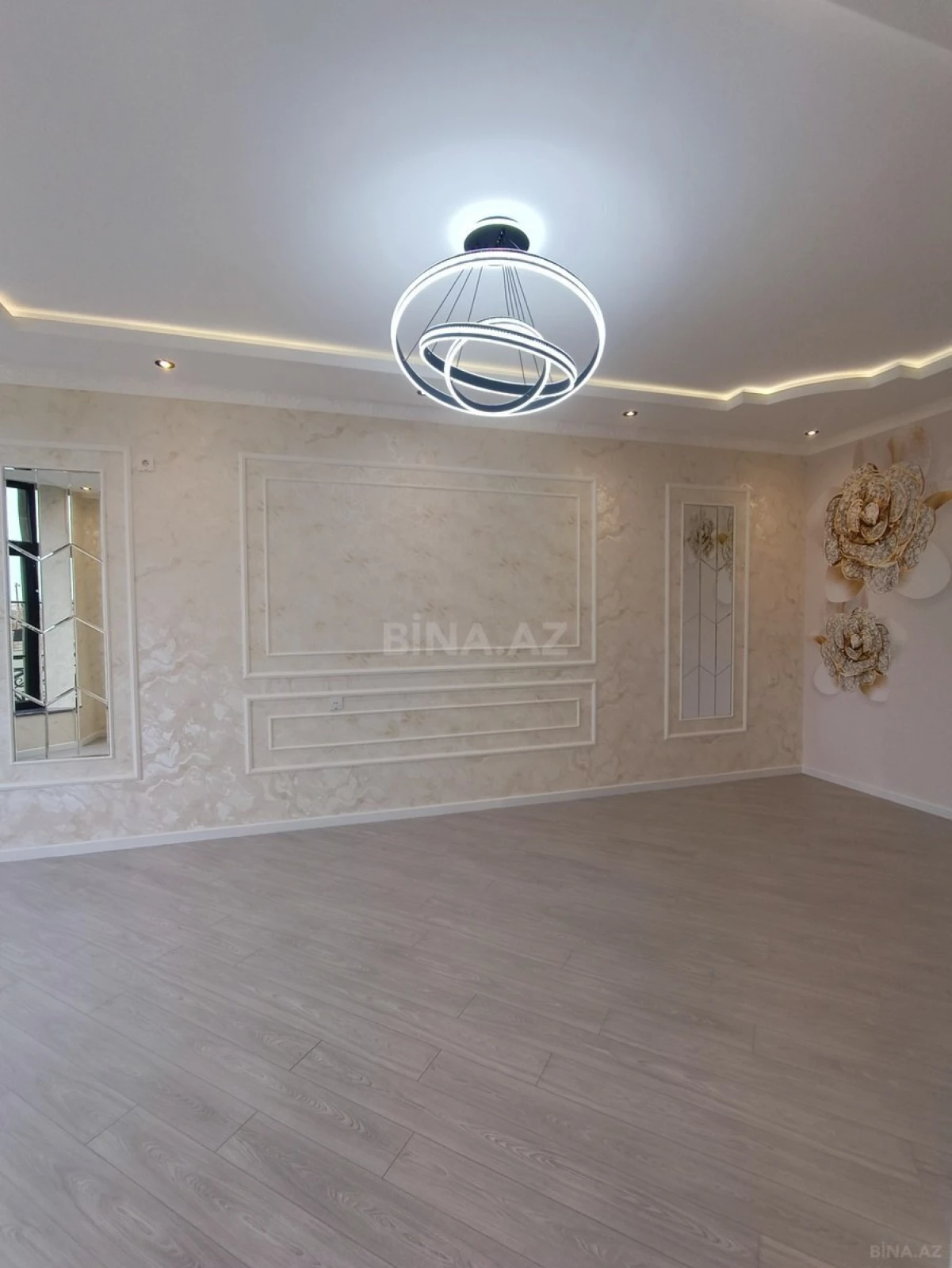 Satılır 5 otaqlı həyət evi 150 m²