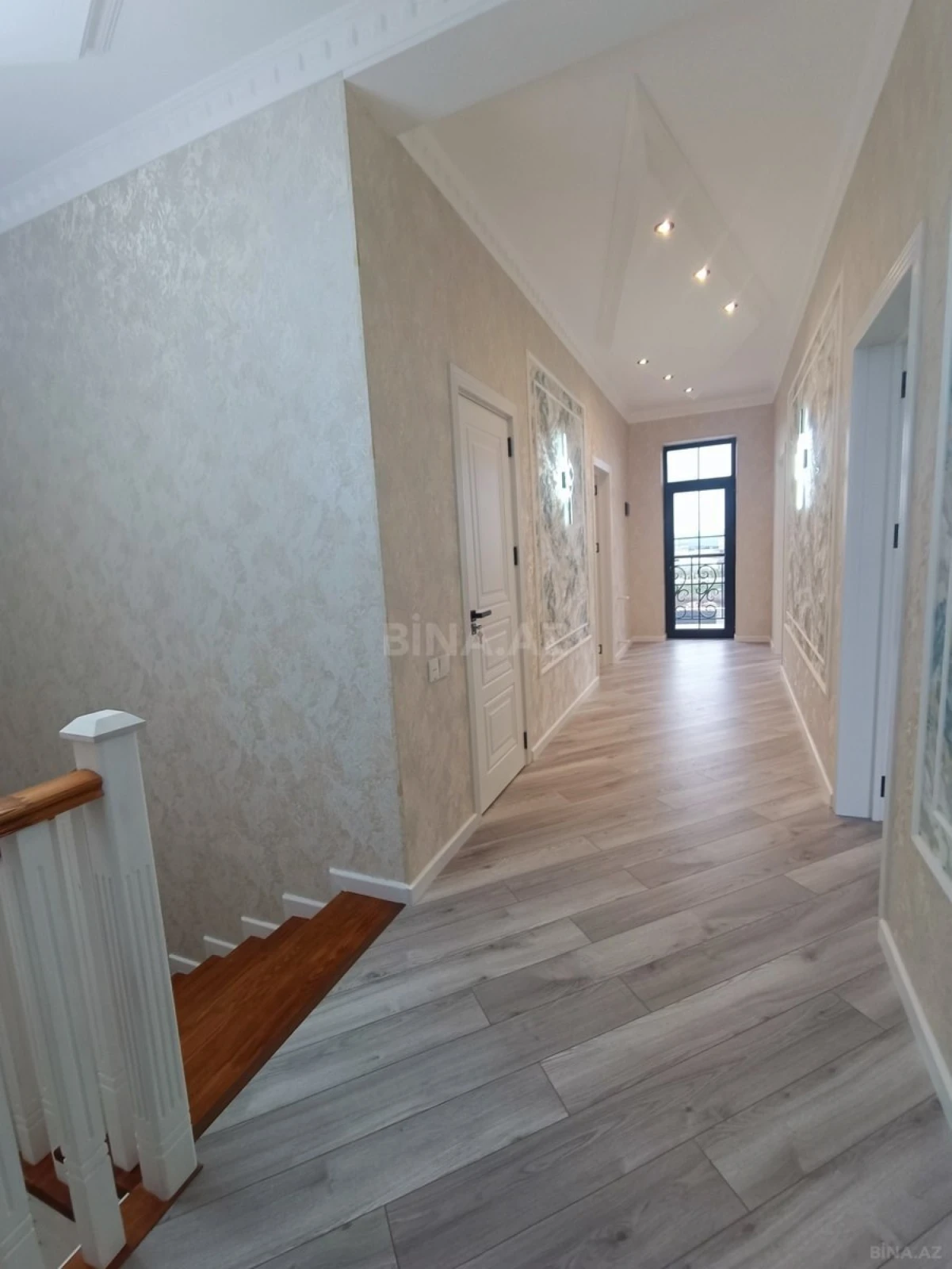 Satılır 5 otaqlı həyət evi 150 m²